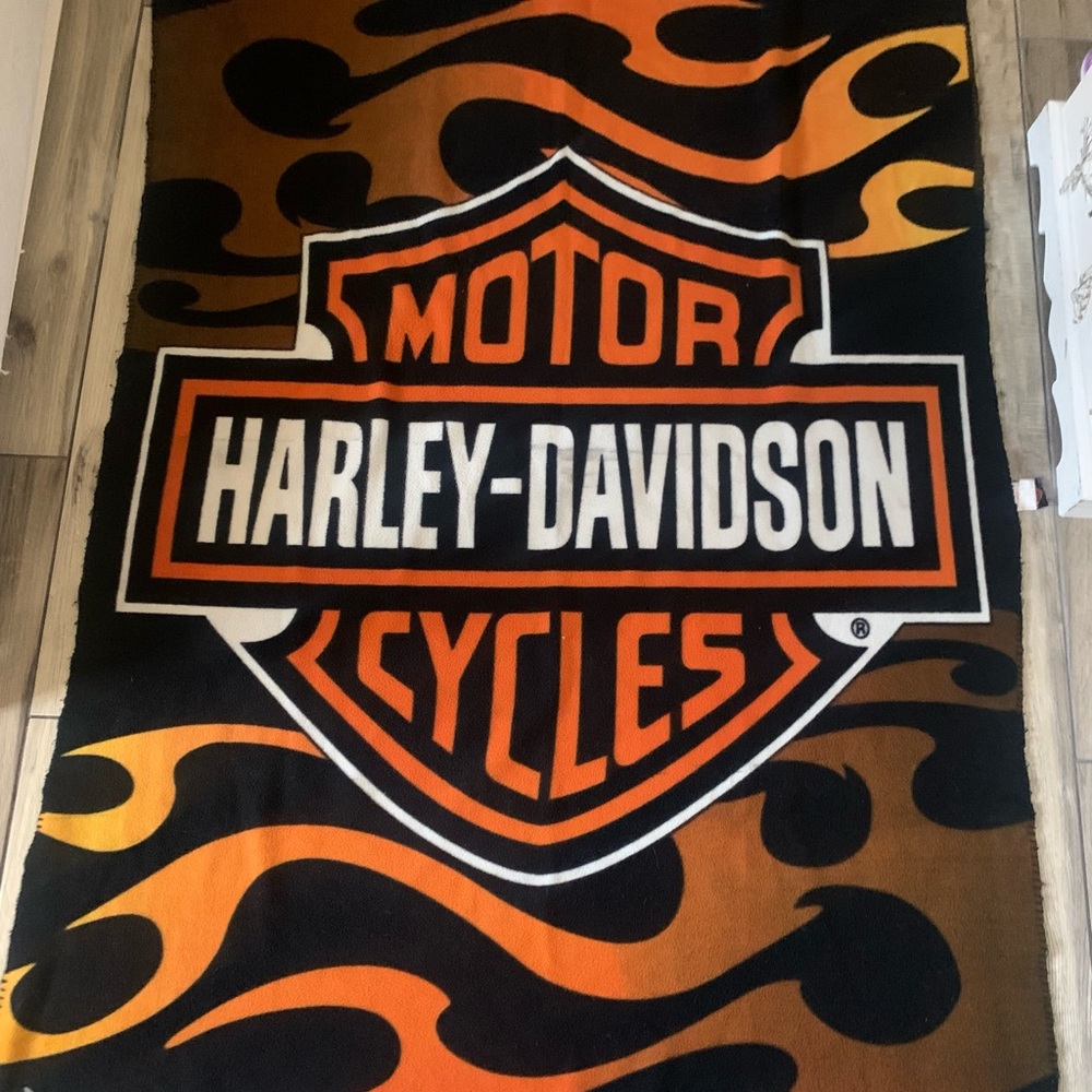 Harley Davidson flamed blanket